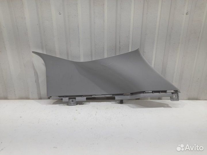 Обшивка задней стойки (внутренняя) правая верхняя