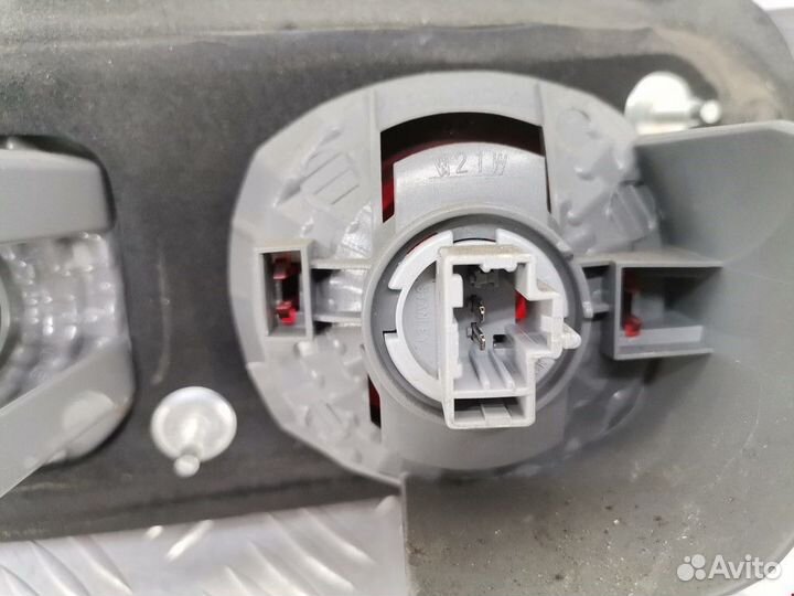 Фонарь крышки багажника правый Honda Accord 7 2006