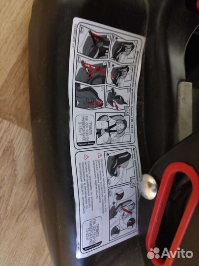 Детское автомобильное кресло