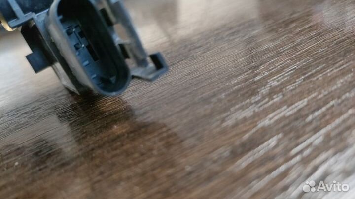 Датчик удара Bmw 750Lix F02 N63 4.4I 2009