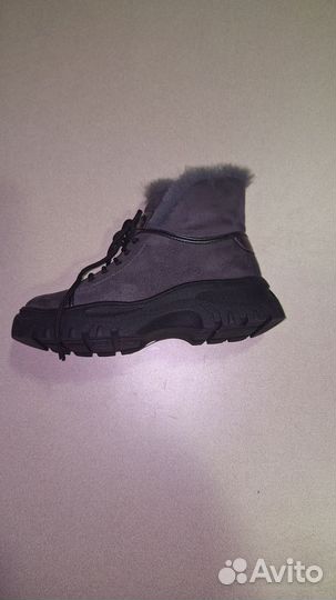 Ботинки женские р35