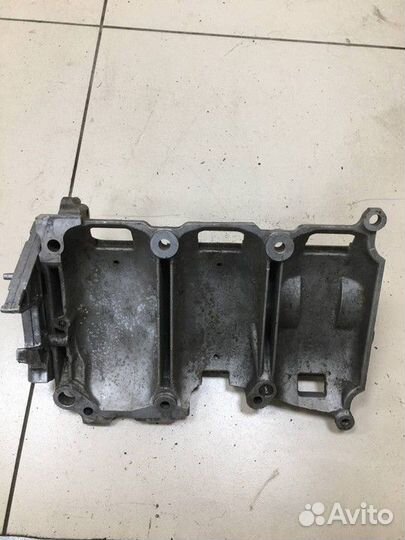 Рама Вала балансирного Volkswagen Polo