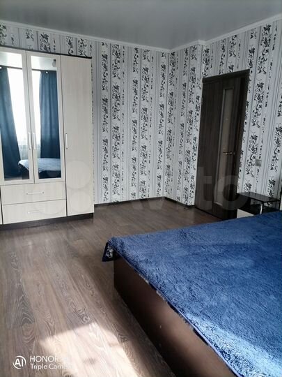 2-к. квартира, 58 м², 4/17 эт.