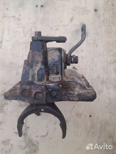 Крышка кпп 4-х ступенчатая УАЗ буханка