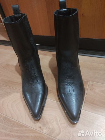 Полусапоги женские демисезонные нат.кожа 40 размер