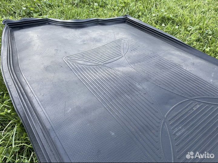 Коврик багажника на nissan juke