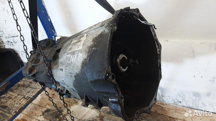 МКПП (механическая коробка переключения передач) V