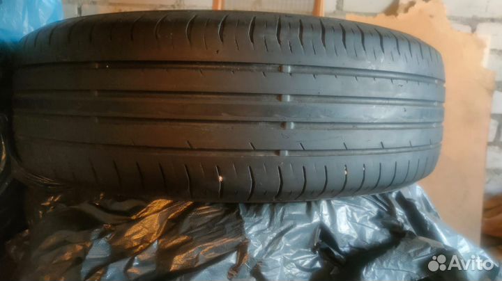 Continental ContiPremiumContact 2 205/70 R16 97H