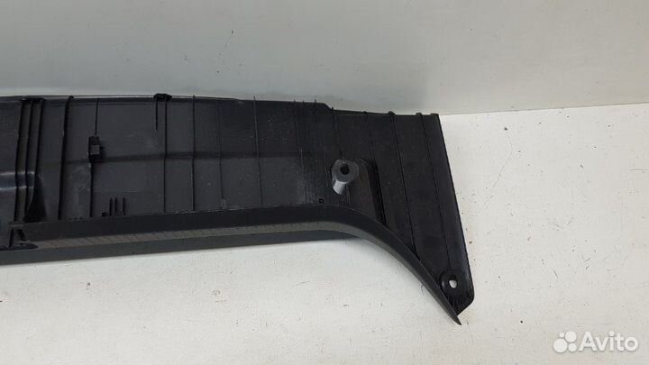 Накладка замка багажника Toyota Camry V70 2018