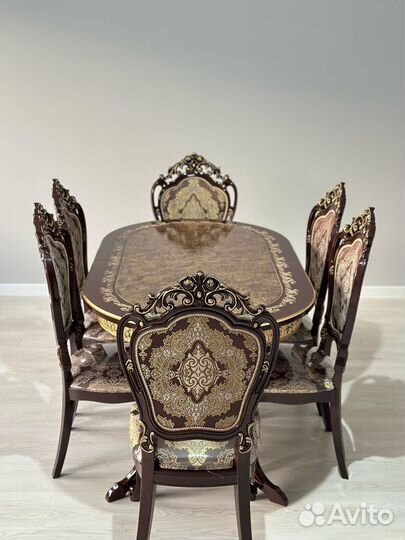 Комплект стол и стулья. В наличии