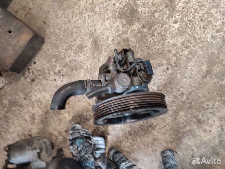 Насос Гура mitsubishi lancer X 1.8