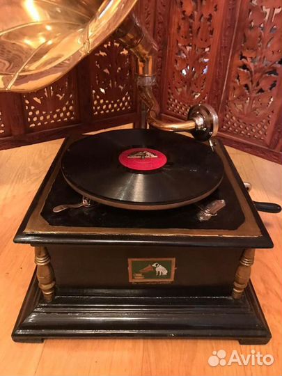 Граммофон механический 