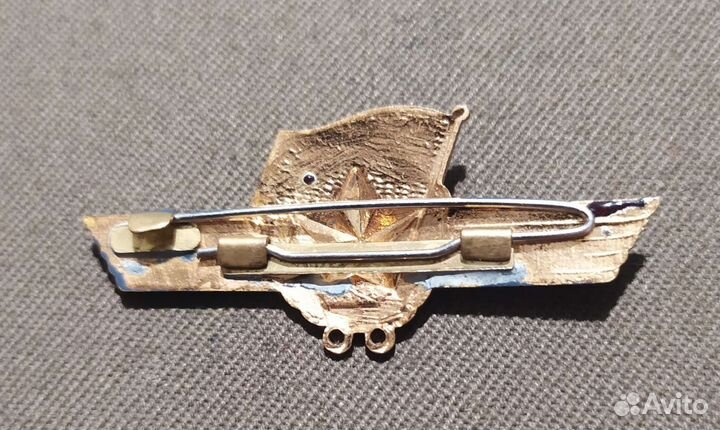 Знак сверхсрочника Советской Армии