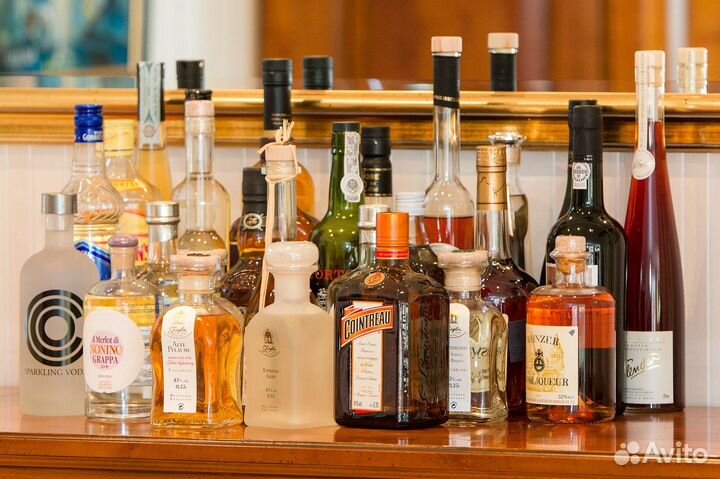 Продаю пустые бутылки в ассортимент