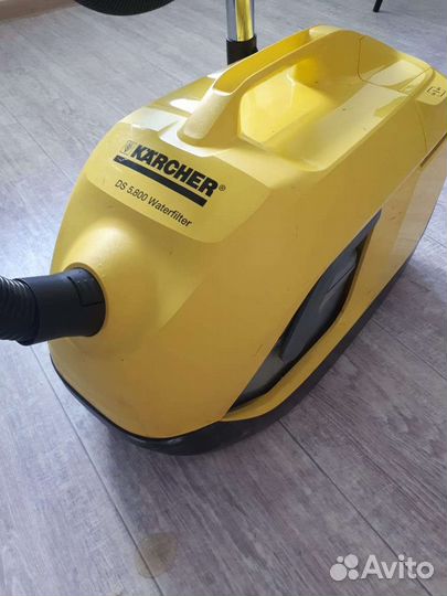Моющий пылесос Karcher