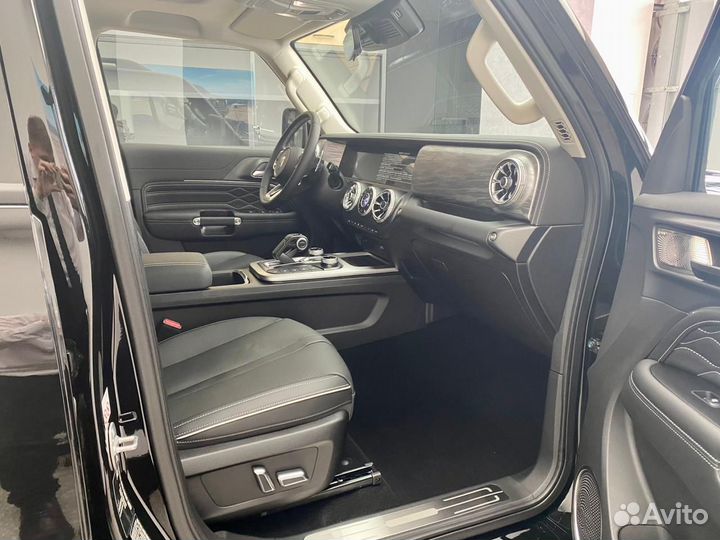 Tank 300 2.0 AT, 2024