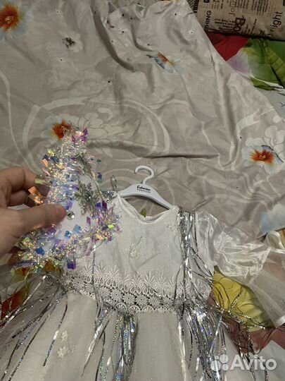 Новогодний(карнавальный)костюм снежинки