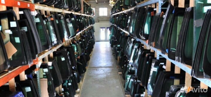 Стекло кабины mustang ME1503