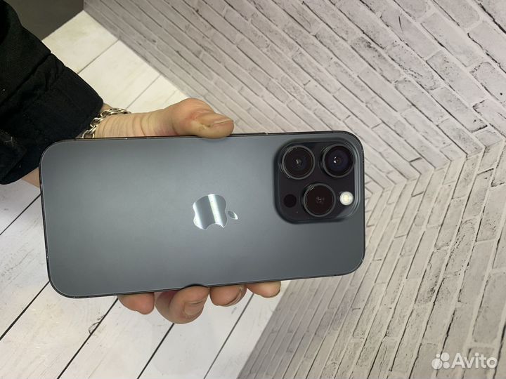 iPhone 15 Pro, 256 ГБ