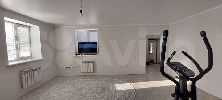 Дом 147 м² на участке 9 сот.