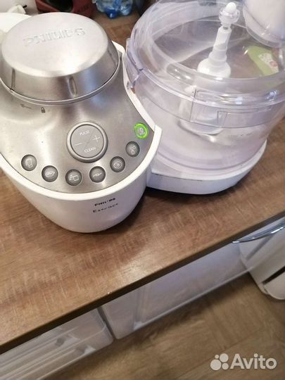 Кухонный комбайн Philips Essence