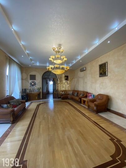 Дом 400 м² на участке 6 сот.