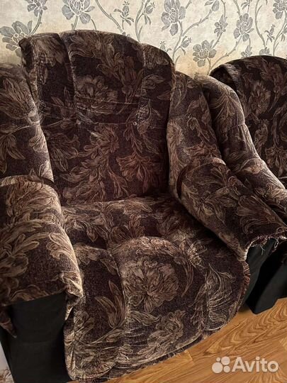 Диван с креслами