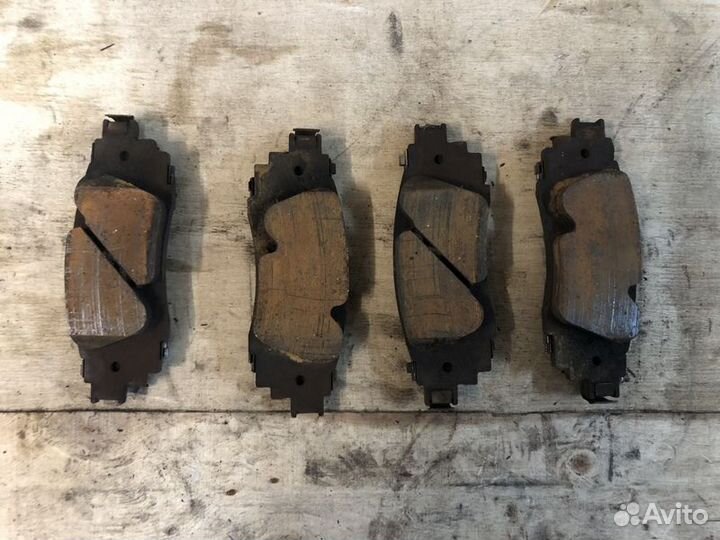 Колодки тормозные задние Lexus RX