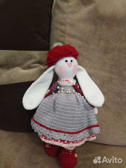 Интерьерная игрушка Белый Кролик