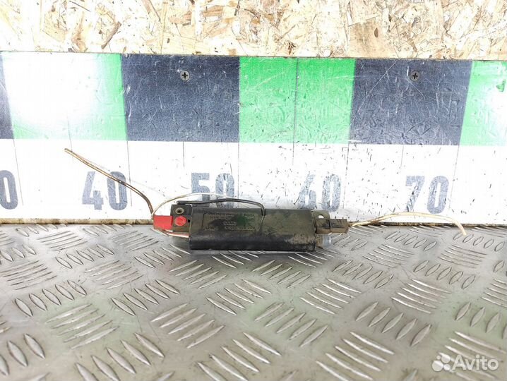 Усилитель антенны Audi 80/90 1986 1991