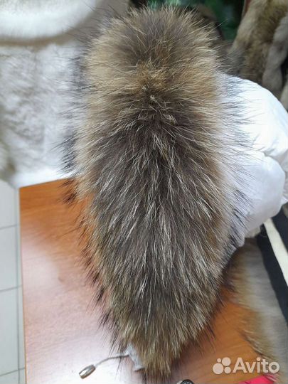 Опушки на капюшон из енота