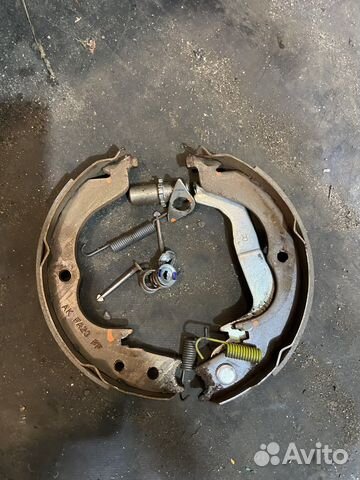 Subaru forester sh механизм ручника