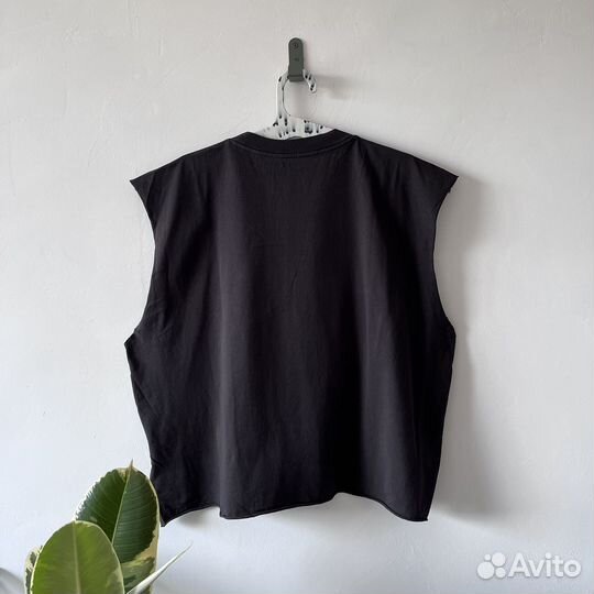 Yeezy Yzy Gap Unreleased FW22 Crop Muscle Tee