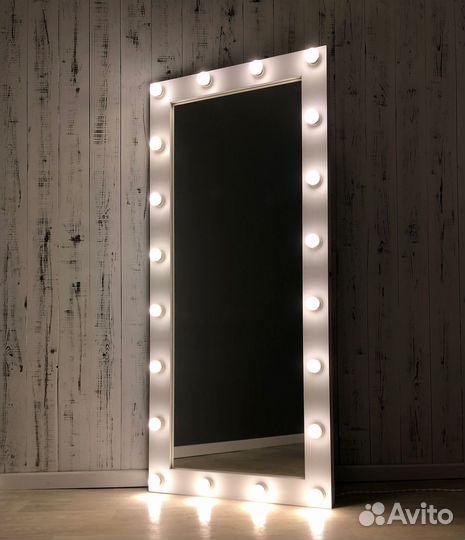 Зеркало с подсветкой