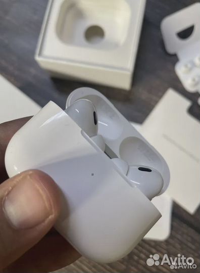 AirPods Pro (2-е поколение)