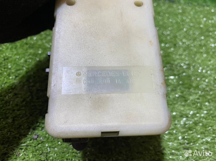 Компрессор центрального замка Mercedes W124