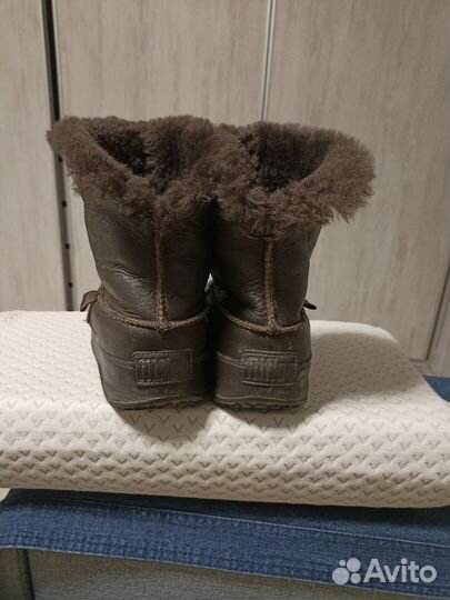 Ugg женские на платформе 41-41.5 fitflop