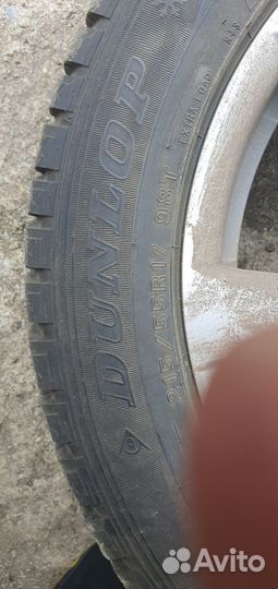 Dunlop SP Winter Ice02 215/55 R17