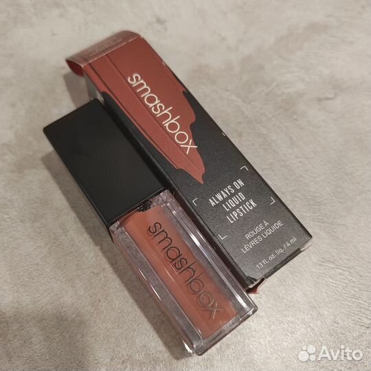 Помада Smashbox