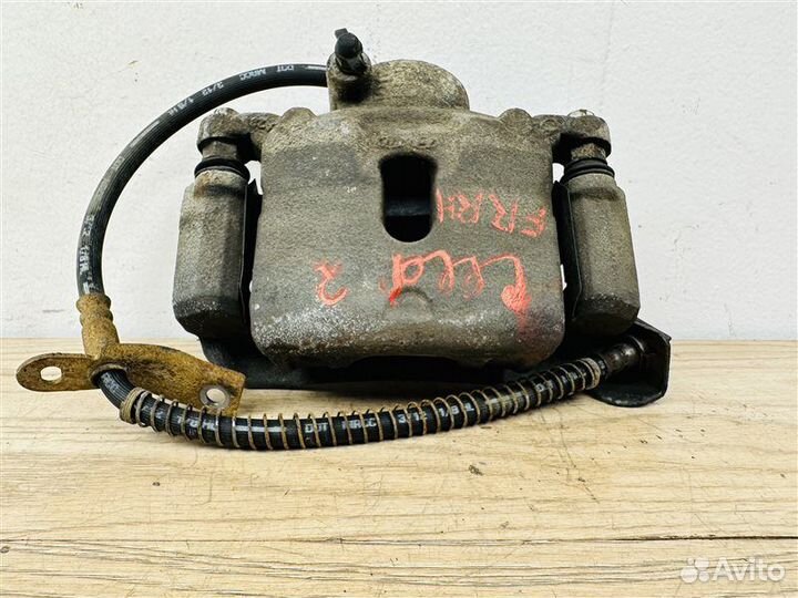 Суппорт тормозной передний правый Kia Ceed 2 JD