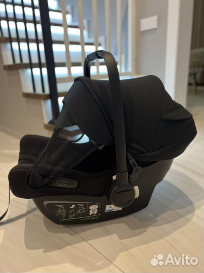 Bugaboo turtle air by nuna