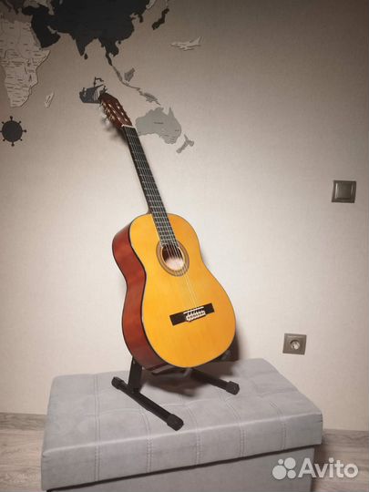 Гитара Yamaha C40