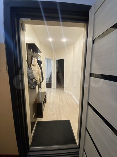 2-к. квартира, 54 м², 3/9 эт.