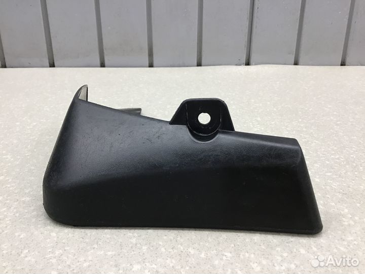 Брызговик задний левый Nissan X-Trail (T32) 2014