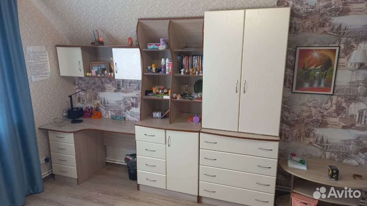 Письменный стол