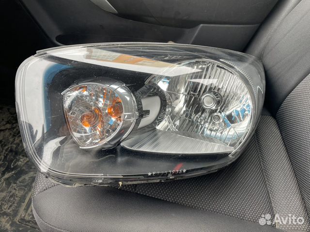 Передние фары Kia Picanto 2