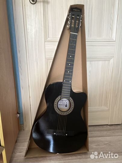 Акустическая гитара новая