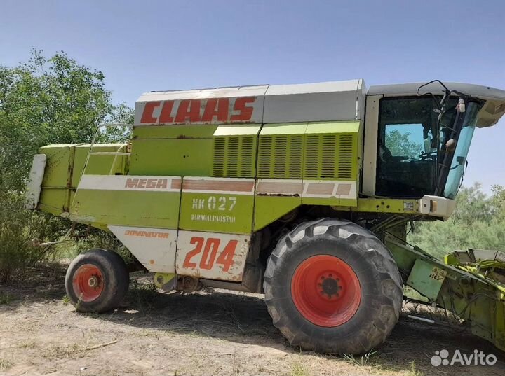 На разборке сельхозтехника Claas