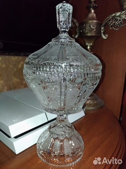Ваза хрустальная с крышкой СССР