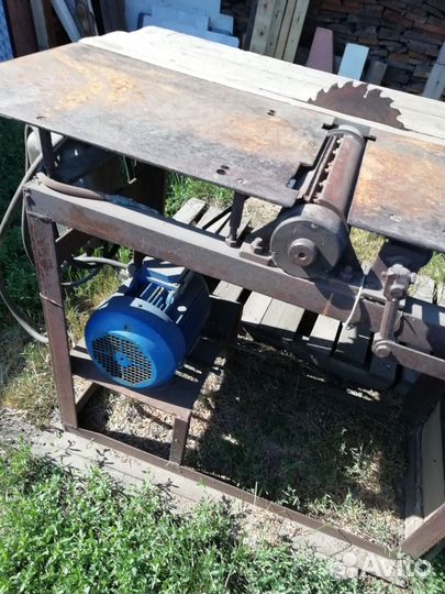 Деревообрабатывающий станок